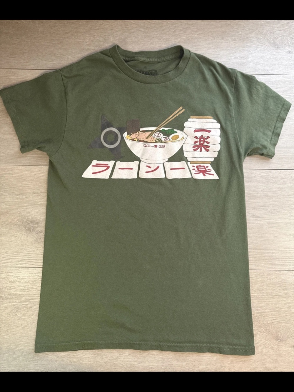 Naruto Ichiraku Ramen  Noodle Chopsticks Green Tshirt Size Small